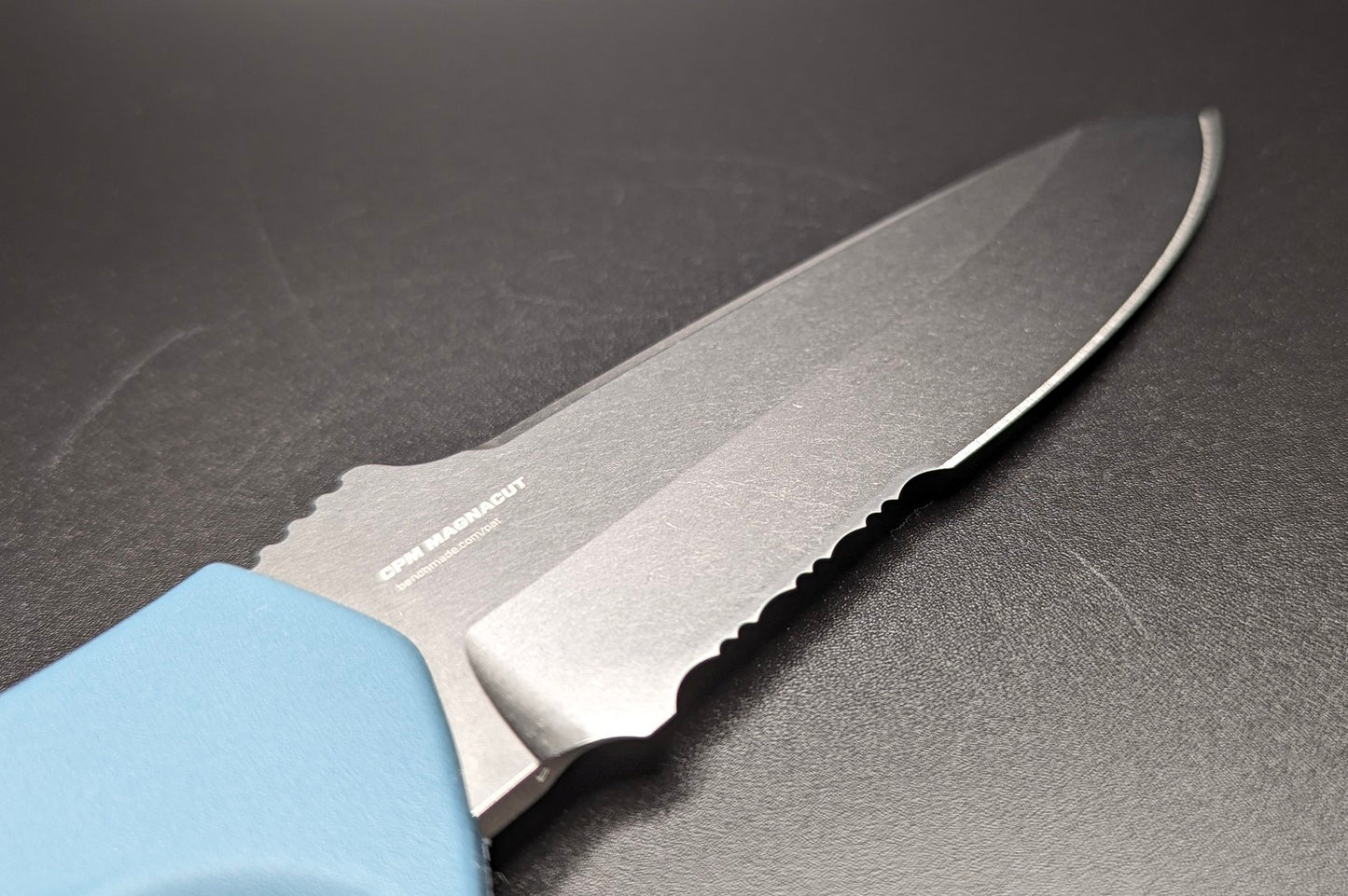 Undercurrent 18040S Back View Blade