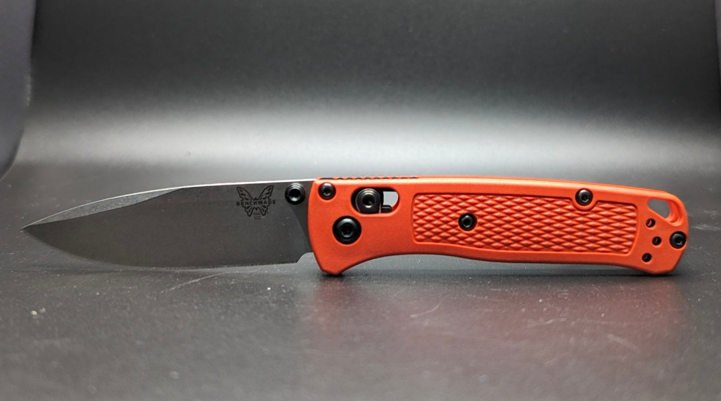 Mini Bugout Mesa Red Grivory 533-04 Front Side