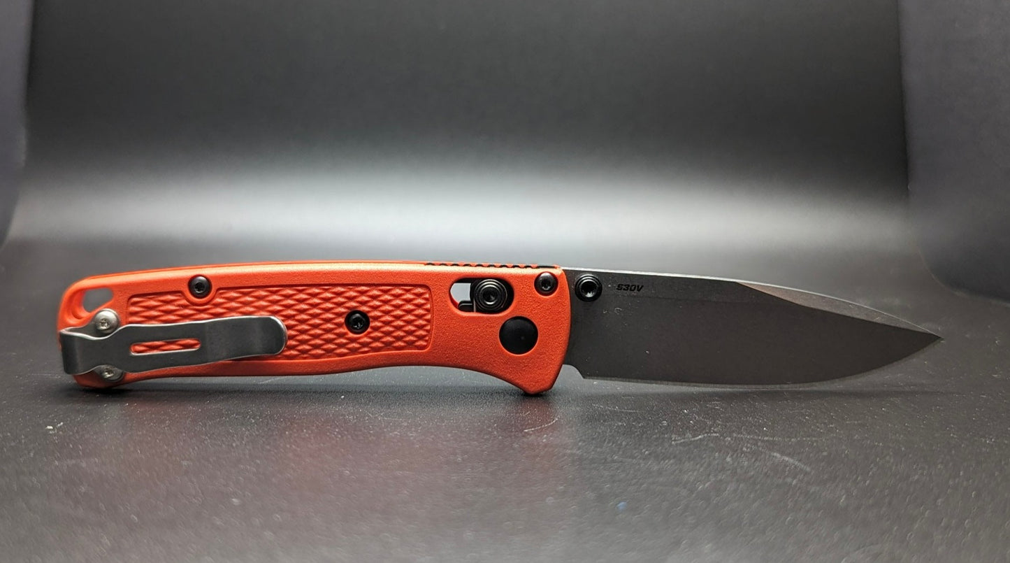 Mini Bugout Mesa Red Grivory 533-04 Back Side