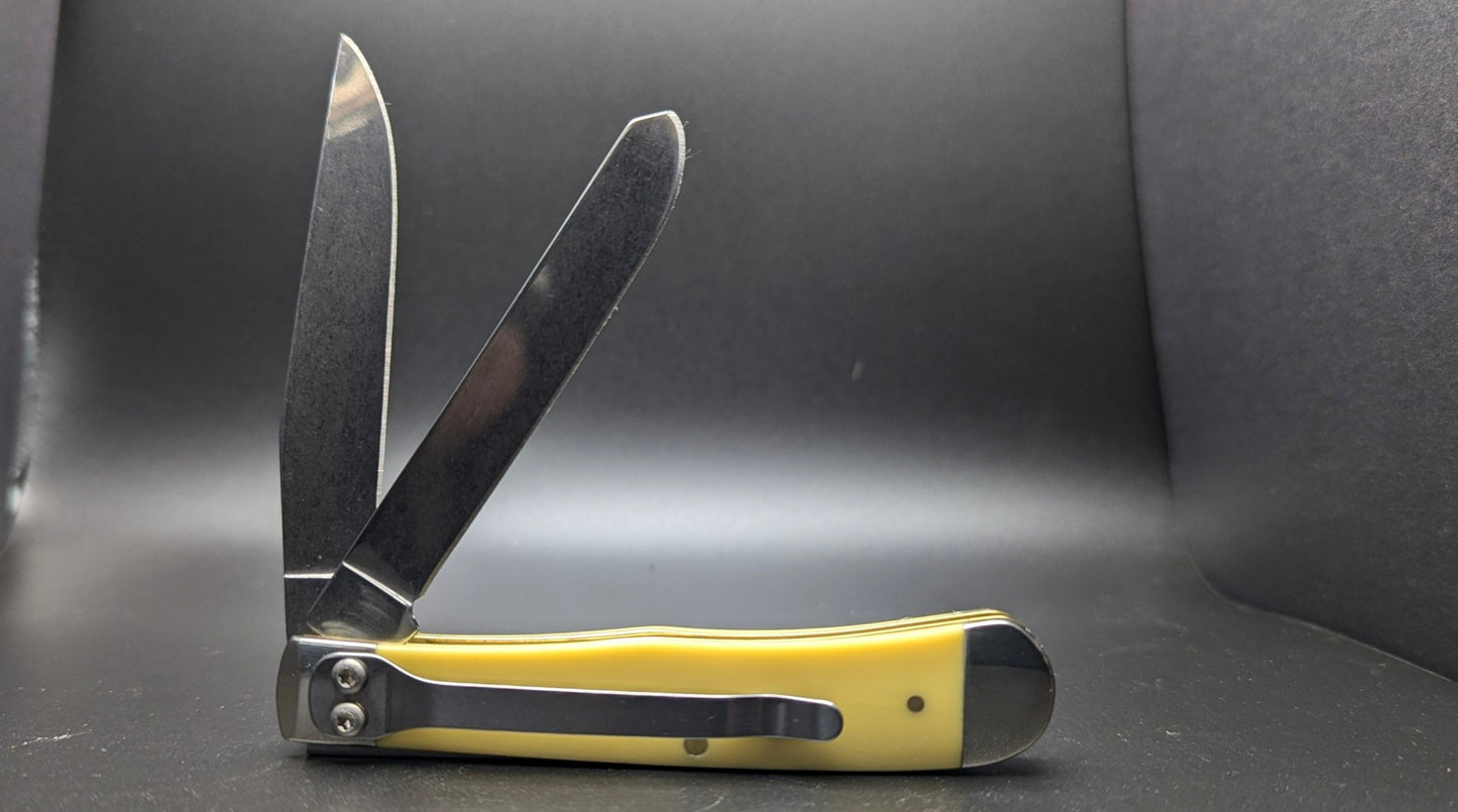 Case Trapper 30114 Smooth Yellow Synthetic with Clip (3254C CS) Back
