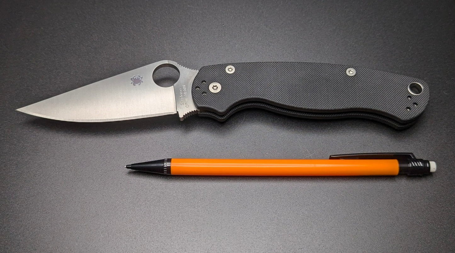 Spyderco Paramilitary 2 Black G-10 CPM S45VN Size Compare