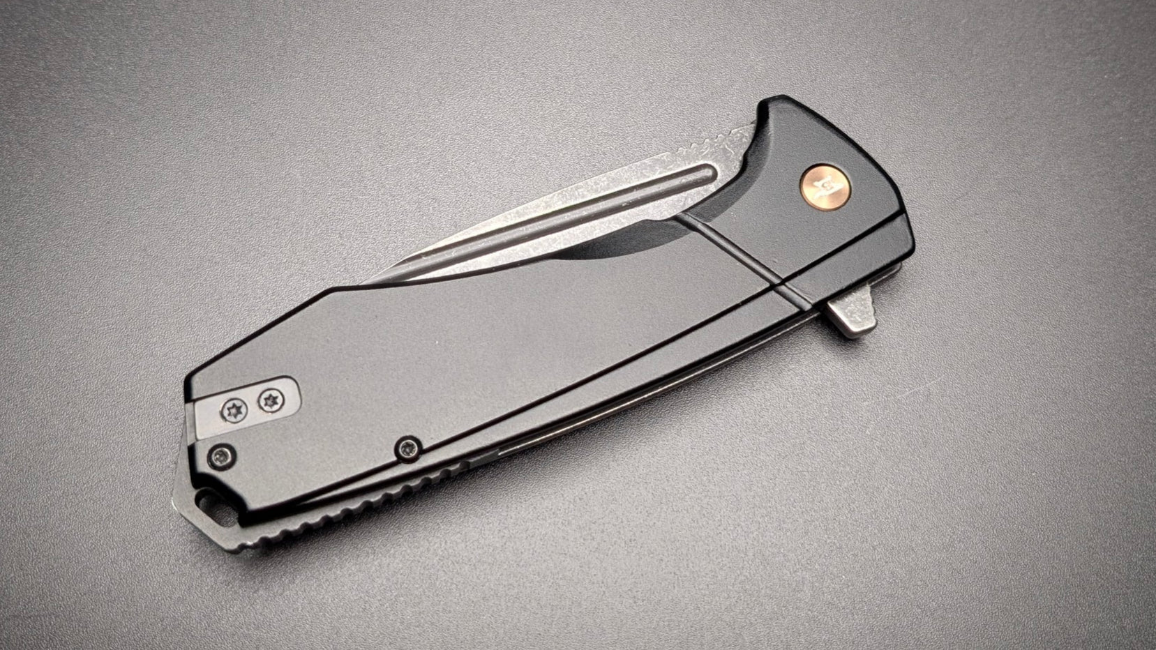 Buck 713 Ruckus Black aluminum handle and Black Blade