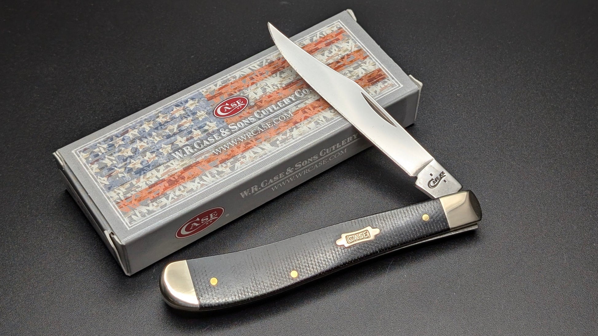 Open front with box Case Slimline Trapper Black Canvas Laminate Model #23135 Pattern (101046 SS)