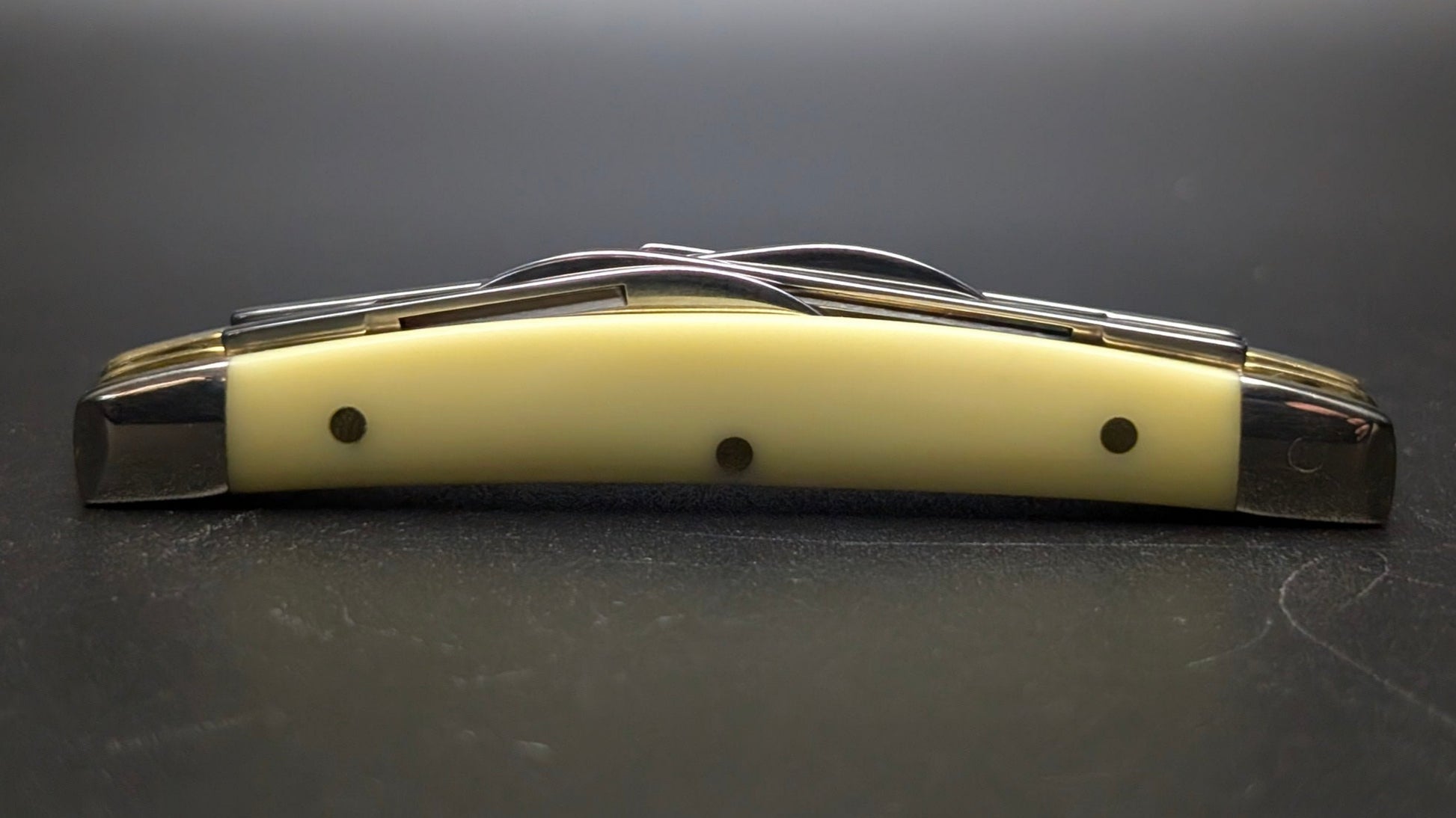 Case Small Congress Synthetic Smooth Model # 81098 Pattern (3468 SS)