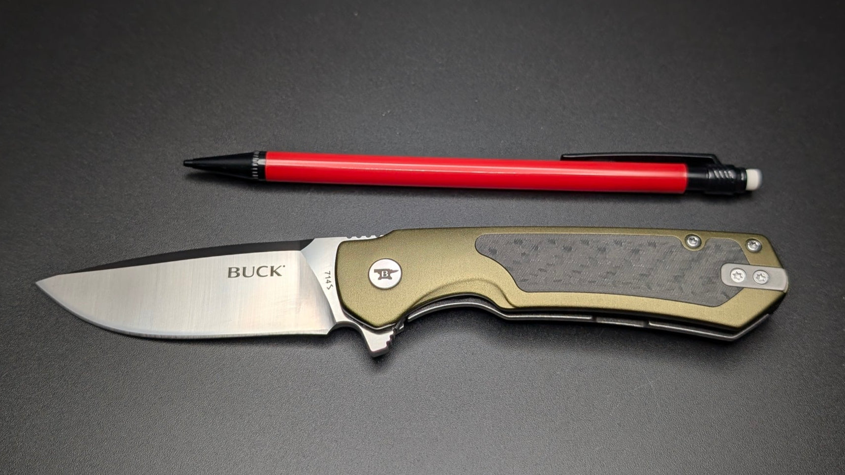 Buck 714 Green with aluminum Handle and Carbon Fiber inserts