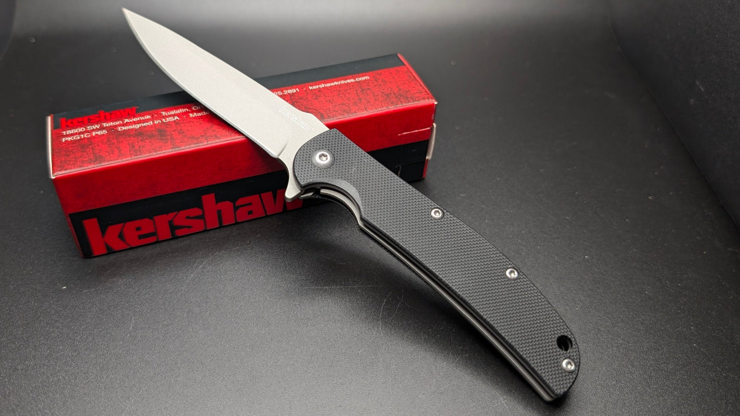 Kershaw knife with a red box on a gray background