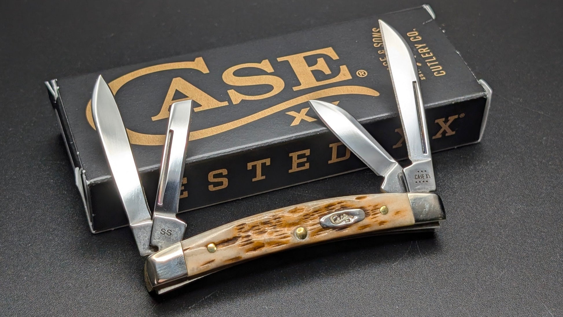 Case Small Congress Amber Bone Peach Seed Jig Model # 10723 Pattern (6468 SS)